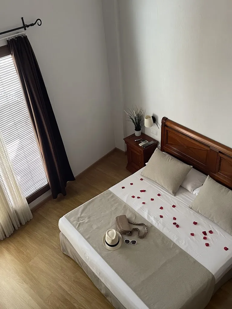 Dmitrii Vershinin_Hotel la Sitja_Benissoda_review