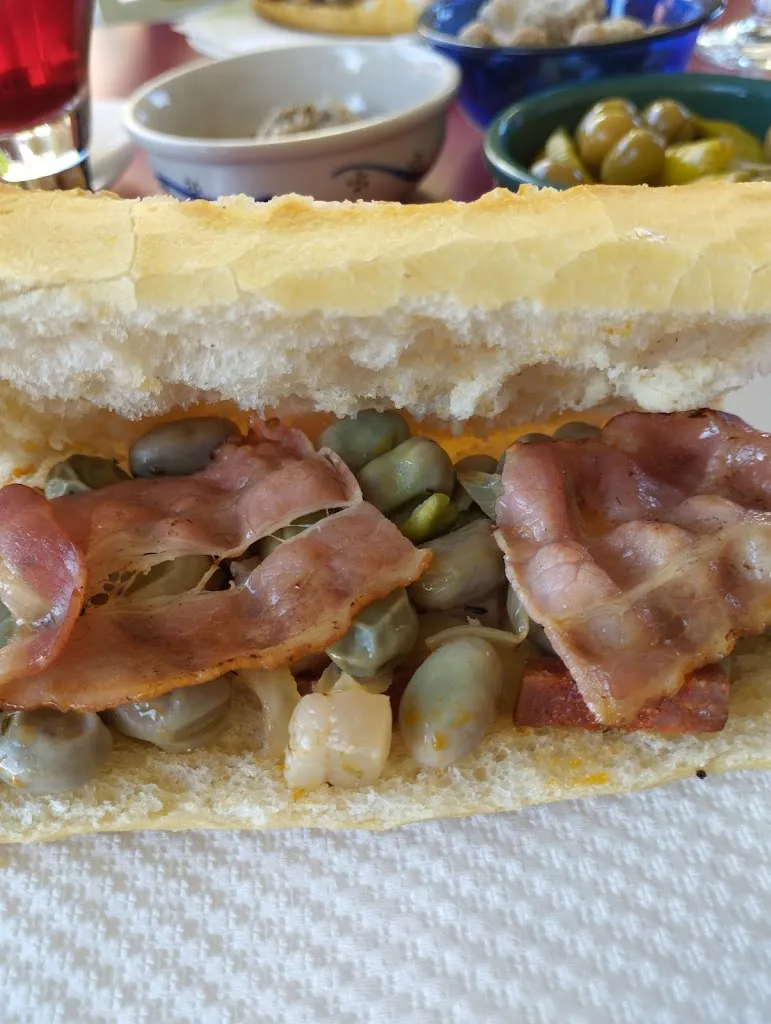 Menu_Bar Nando_Benisanó_image_2