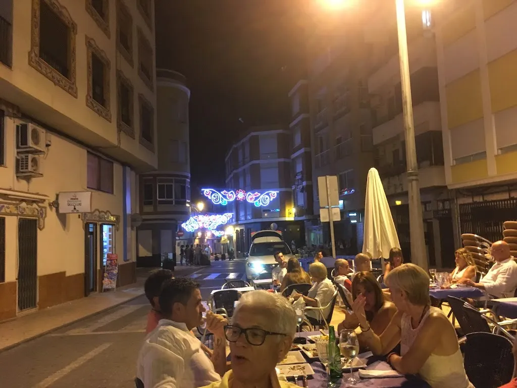 Francisco Picazo_Cafeteria Restaurant L'Ermita_Benaguasil_review