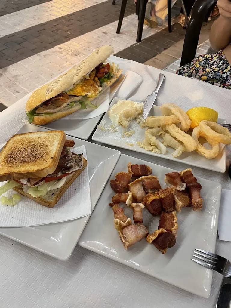 Alan Arnal_Bar Trosky_Benaguasil_review