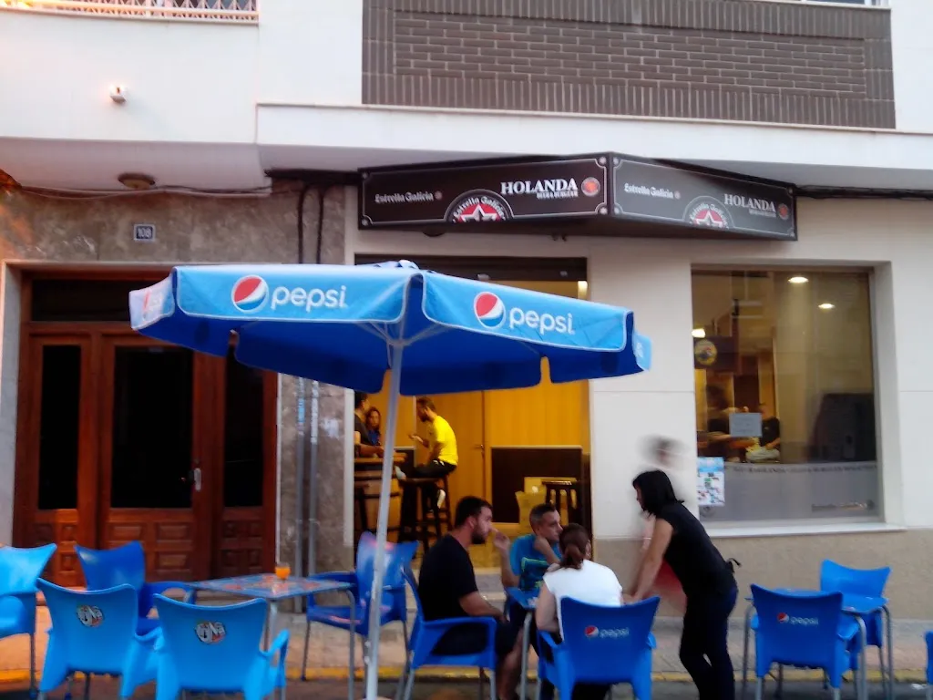 Holanda Beer & Burguer restaurant in Benaguasil