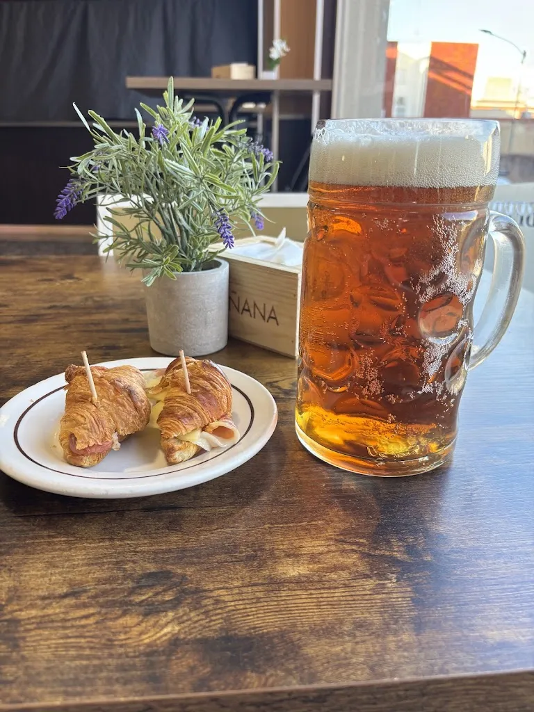 Holanda Beer & Burguer_Benaguasil_slider_image_2