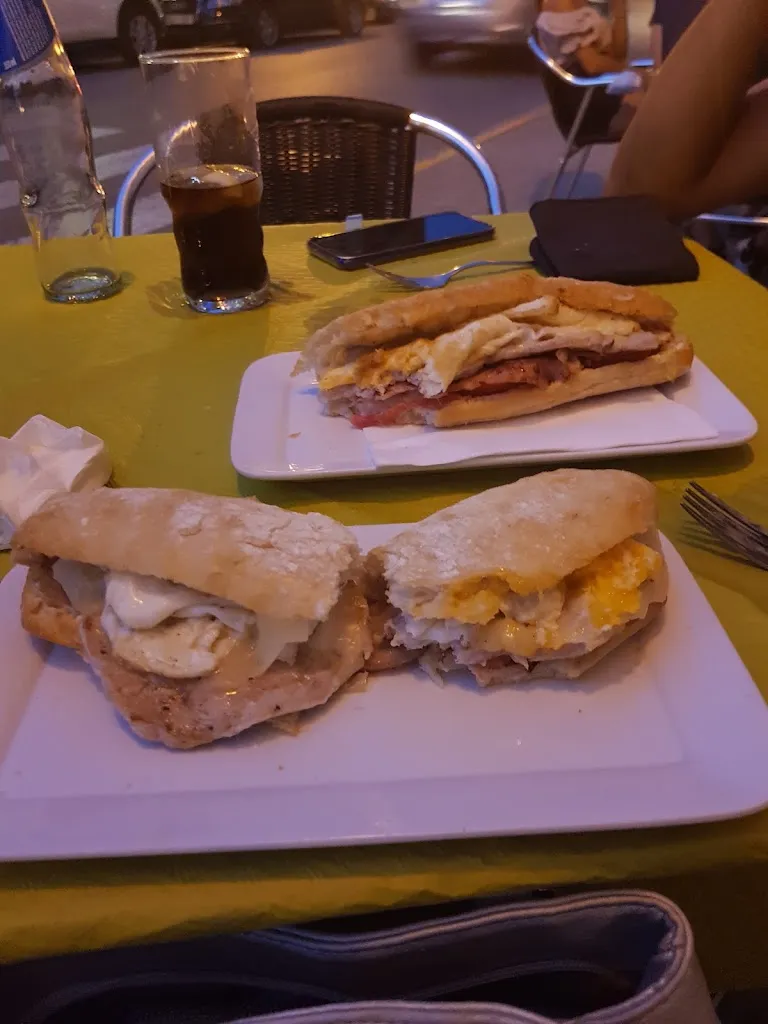 Menu_Bar Mike&Roses_Benaguasil_image_1