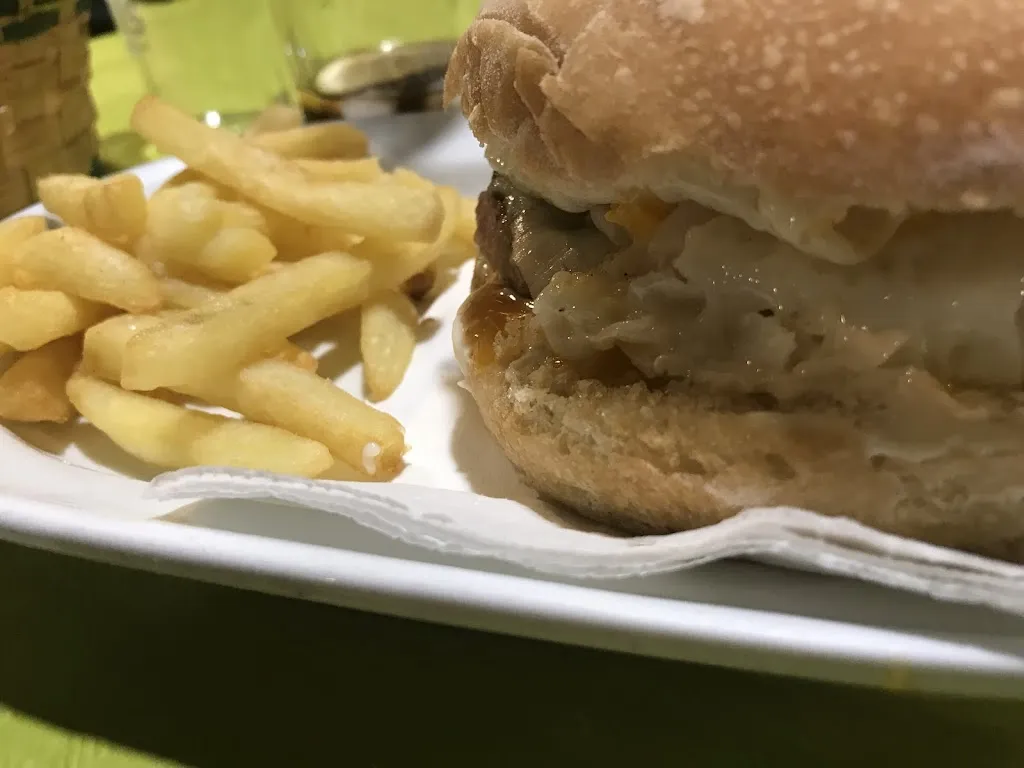 Oscar Calaforra_Bar Mike&Roses_Benaguasil_review