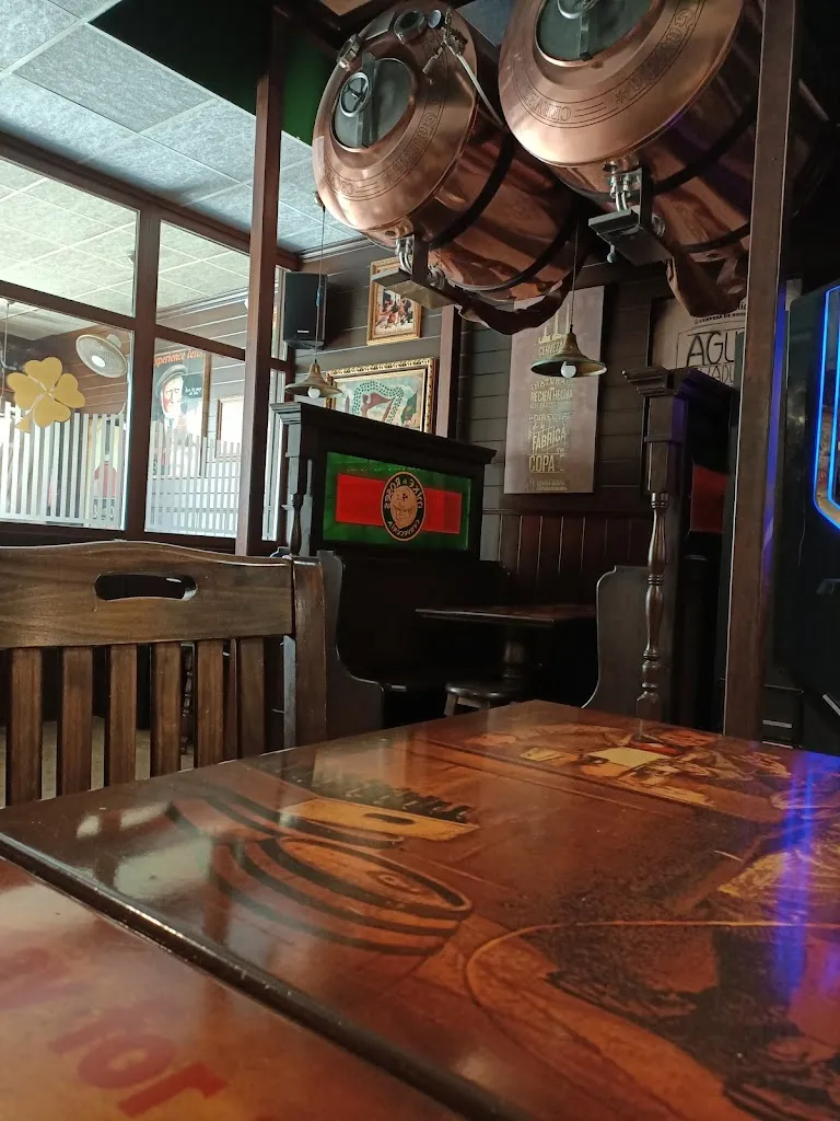 Jesus Sasegue_Bar Mike&Roses_Benaguasil_review