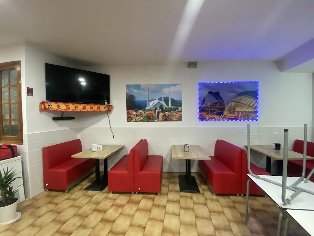 Omar El haouhai_Little Italia Pizzeria kebab de tosif_Benaguasil_review