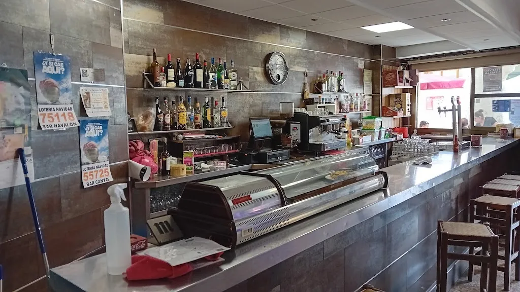 Bar Navalón restaurant in Bicorp