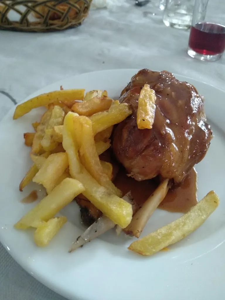 Zim Invader_Restaurante Casa Pilar_Beniparrell_review