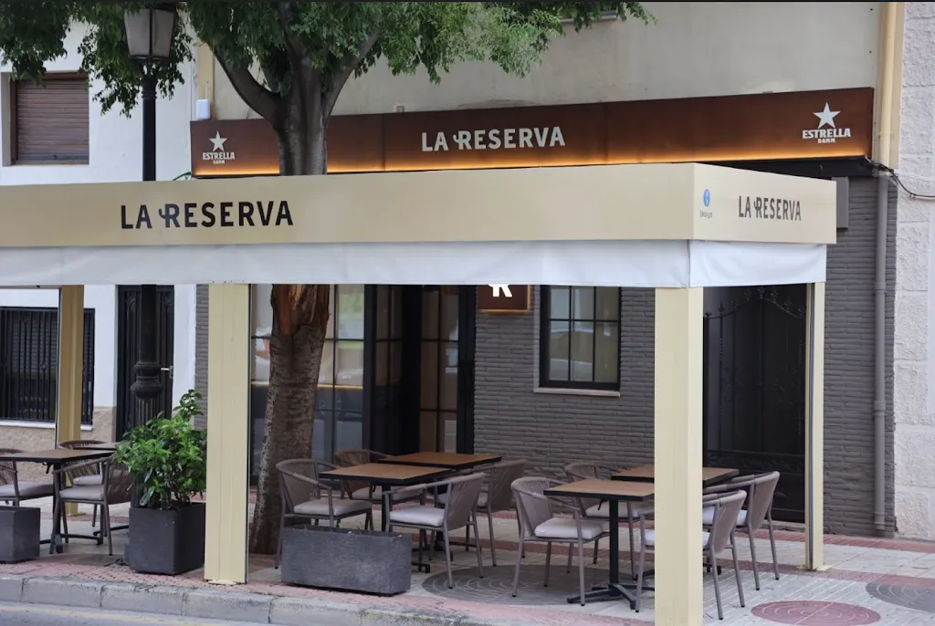 La Reserva Benicàssim - restaurante de tapas mediterráneas y vinos_Benicàssim_slider_image_1