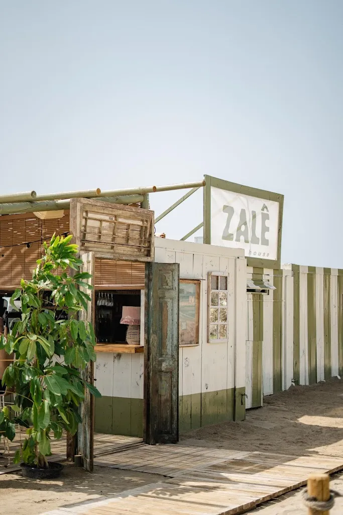 ZALÊ Beach House_Benicàssim_slider_image_1