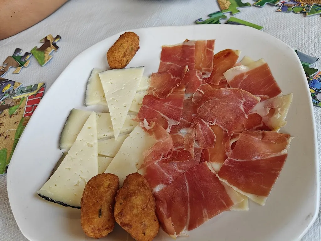 Casa Cortina Bugarra_Bugarra_slider_image_2