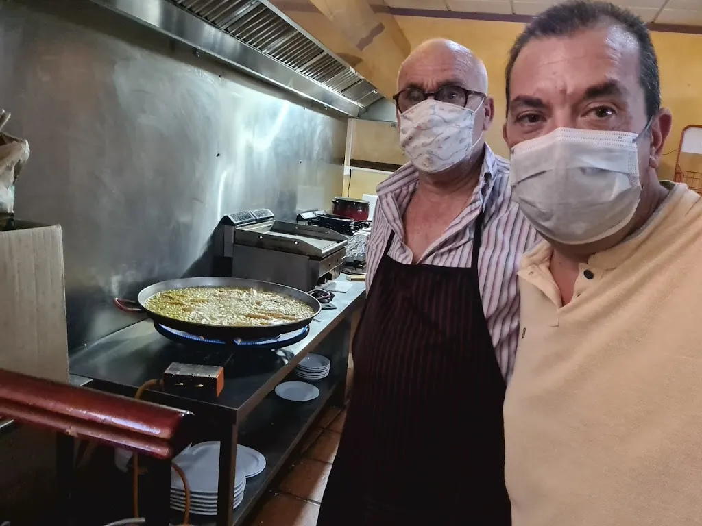 Antonio Javier González Gutierrez_Bar El Ratico_Bugarra_recensione