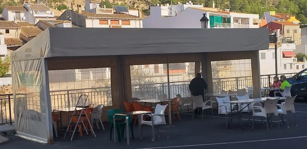 Bar El Puente_Bolbaite_slider_image_1