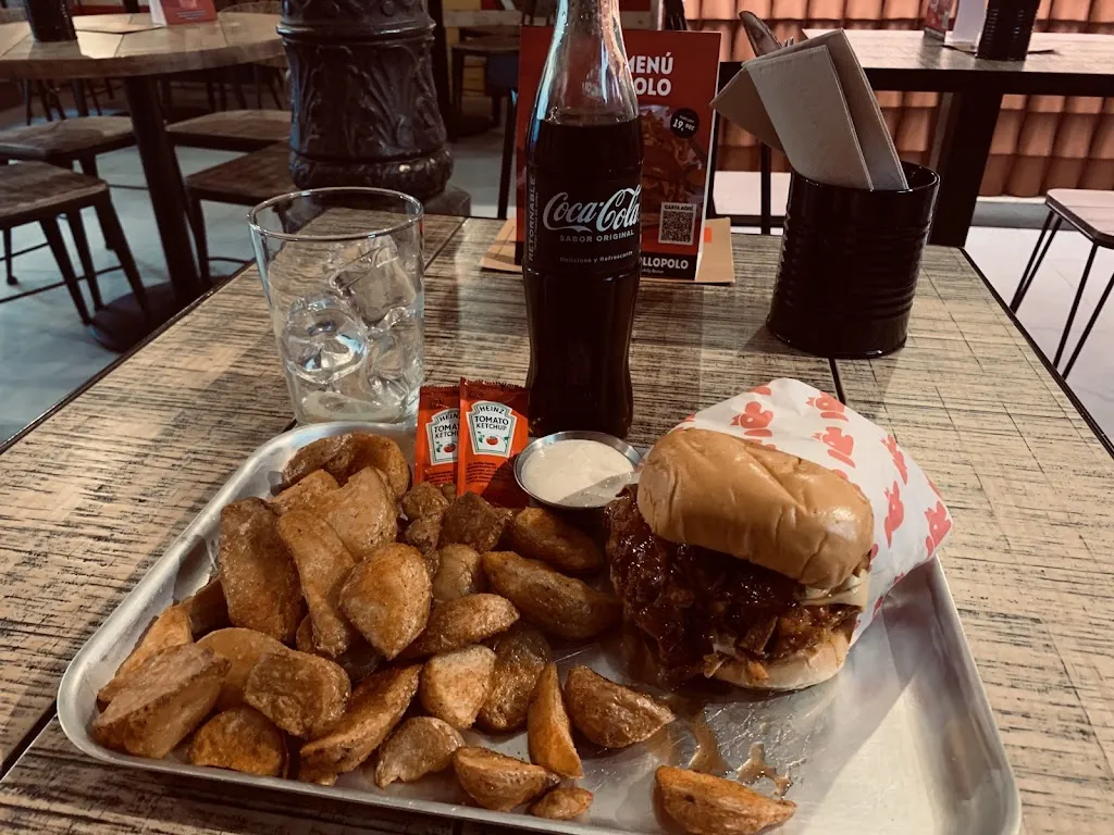 Tyler Woolstenhulme_Roost Chicken Barrio de Salamanca_Bufali_review