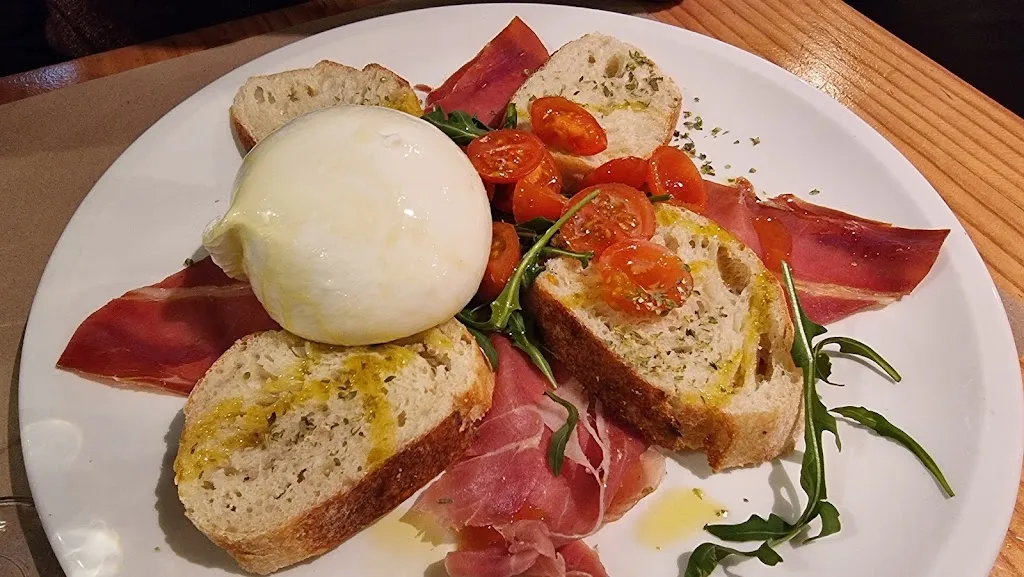 Pizzaiolo_Bufali_slider_image_3