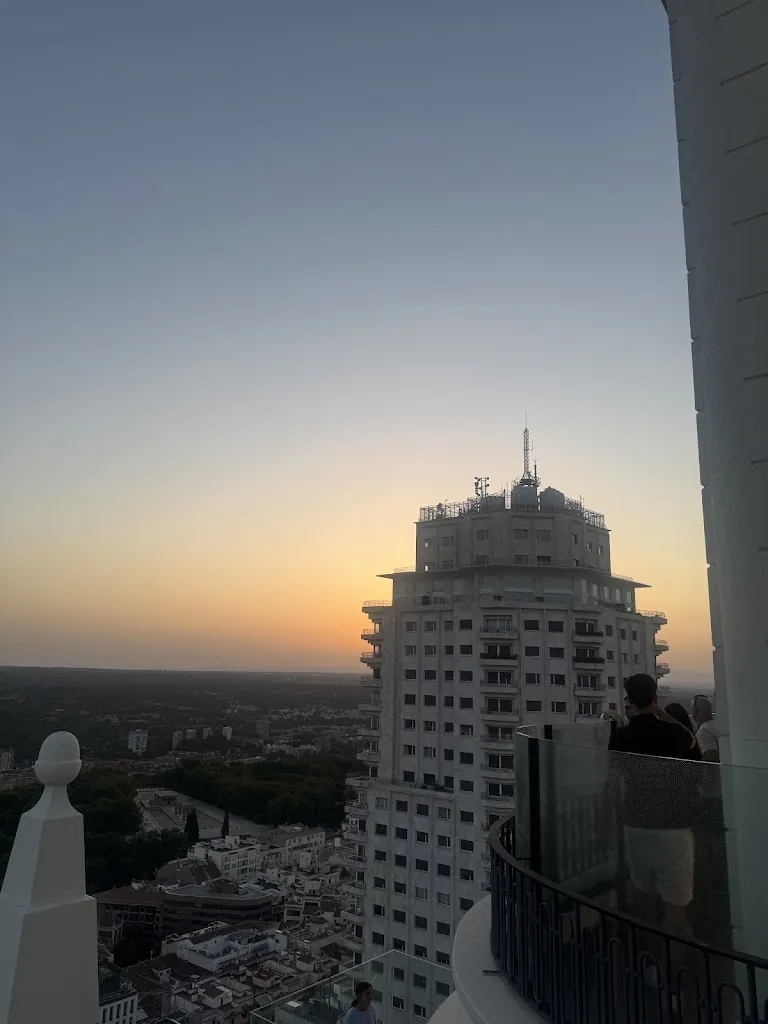 Elizabeth D_360º Sky Bar_Bufali_recensione