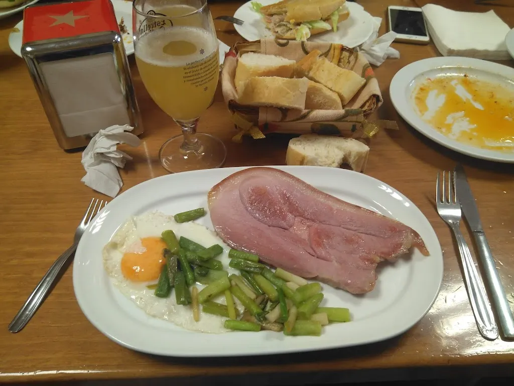 Bar restaurante Palacios_Camporrobles_slider_image_2