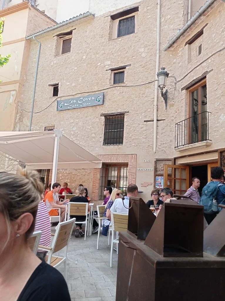 OSCAR TORO_The Caves_Bocairent_review