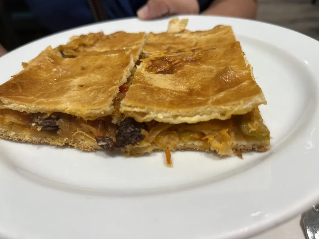 Adrienne DC_Restaurante Compostela_Canals_review