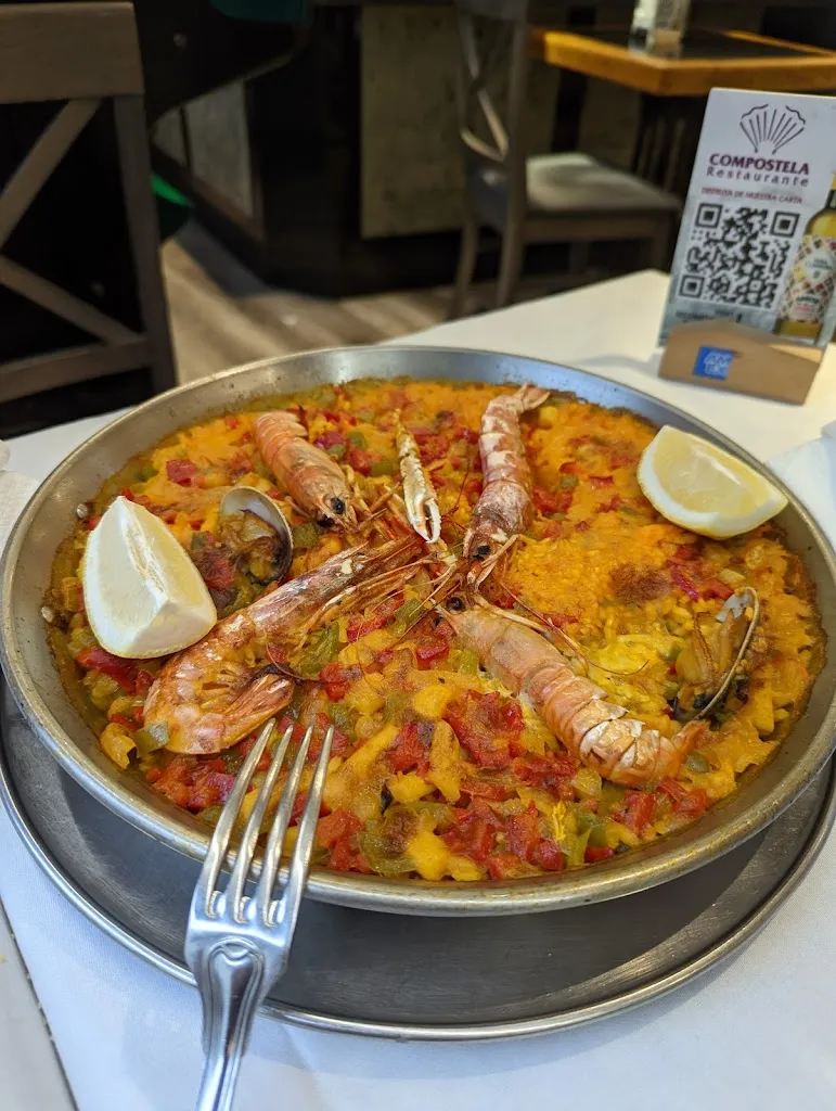 Restaurante Compostela_Canals_slider_image_3