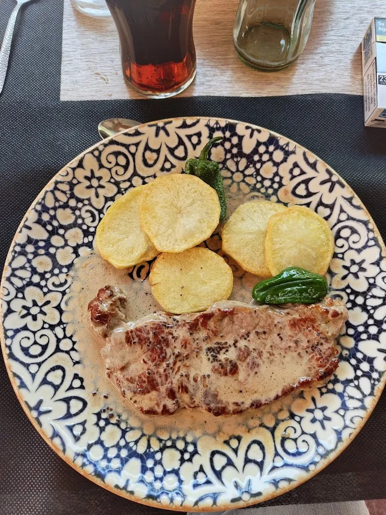 Javier M. Salvador_Café restaurant Ca José_Bétera_review