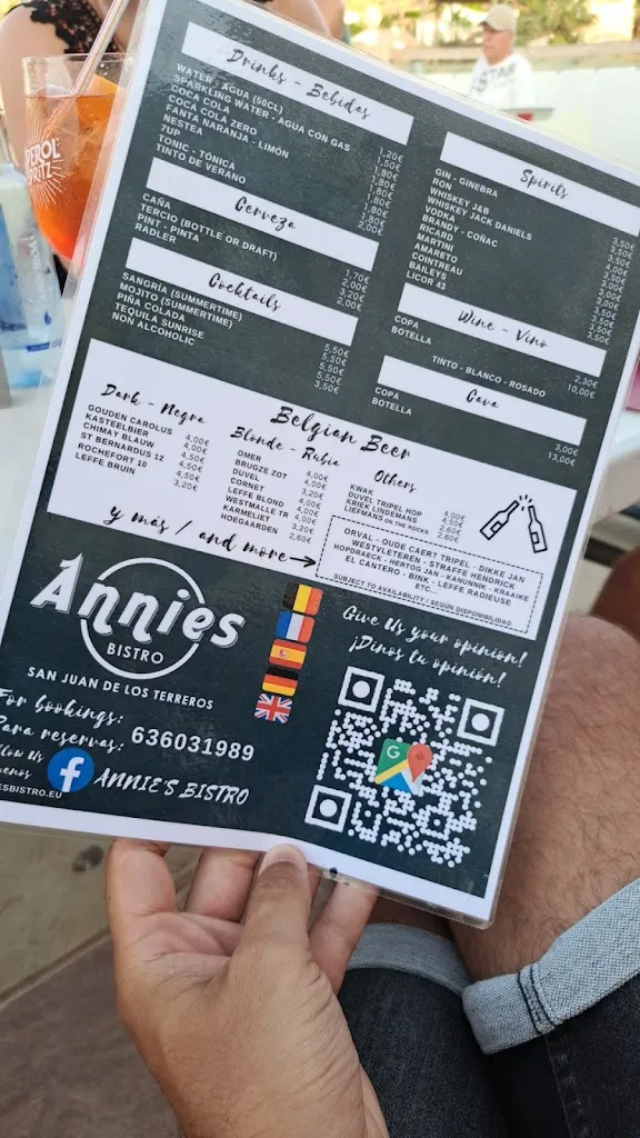 Michael Sacre_Taberna Annie's Bistro_Pulpí_review