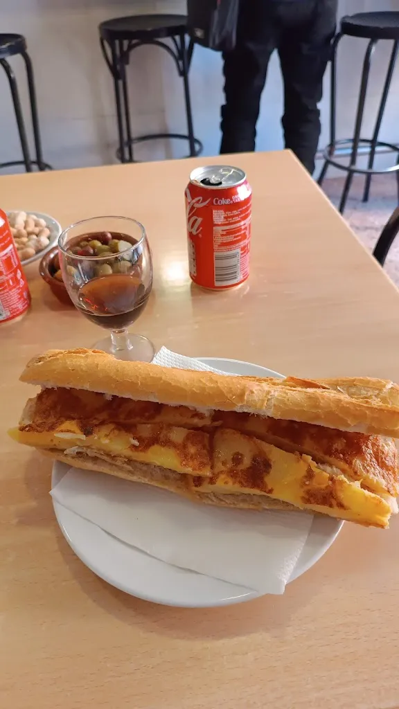 Maximiliano Ravida_Bar Rest Dominguez_Bétera_review