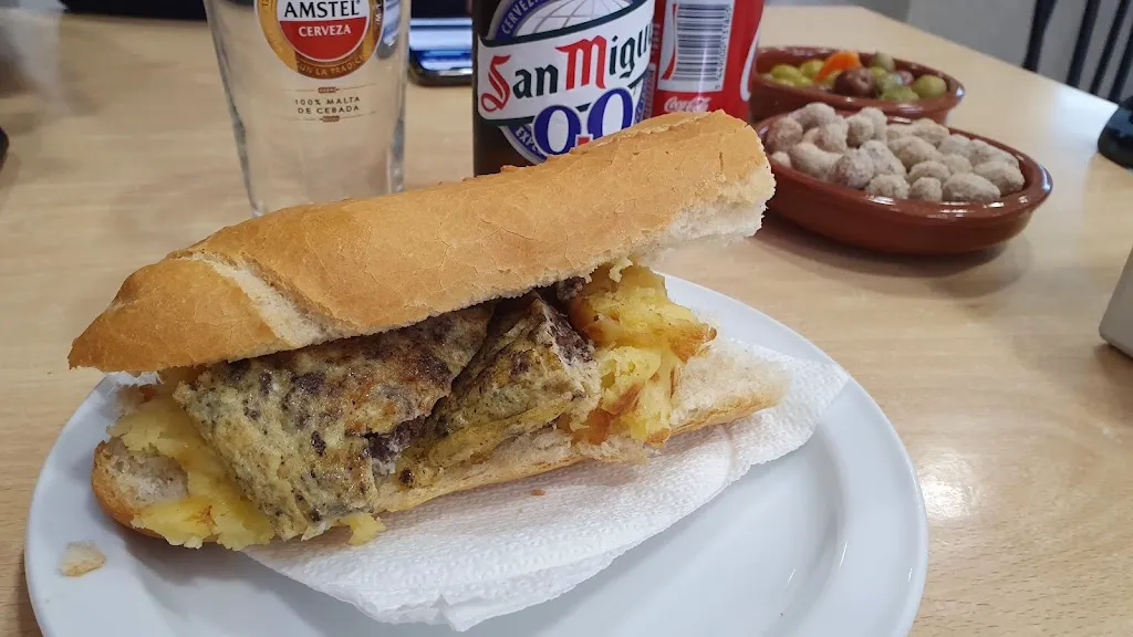 Antonio Gamon_Bar Rest Dominguez_Bétera_review