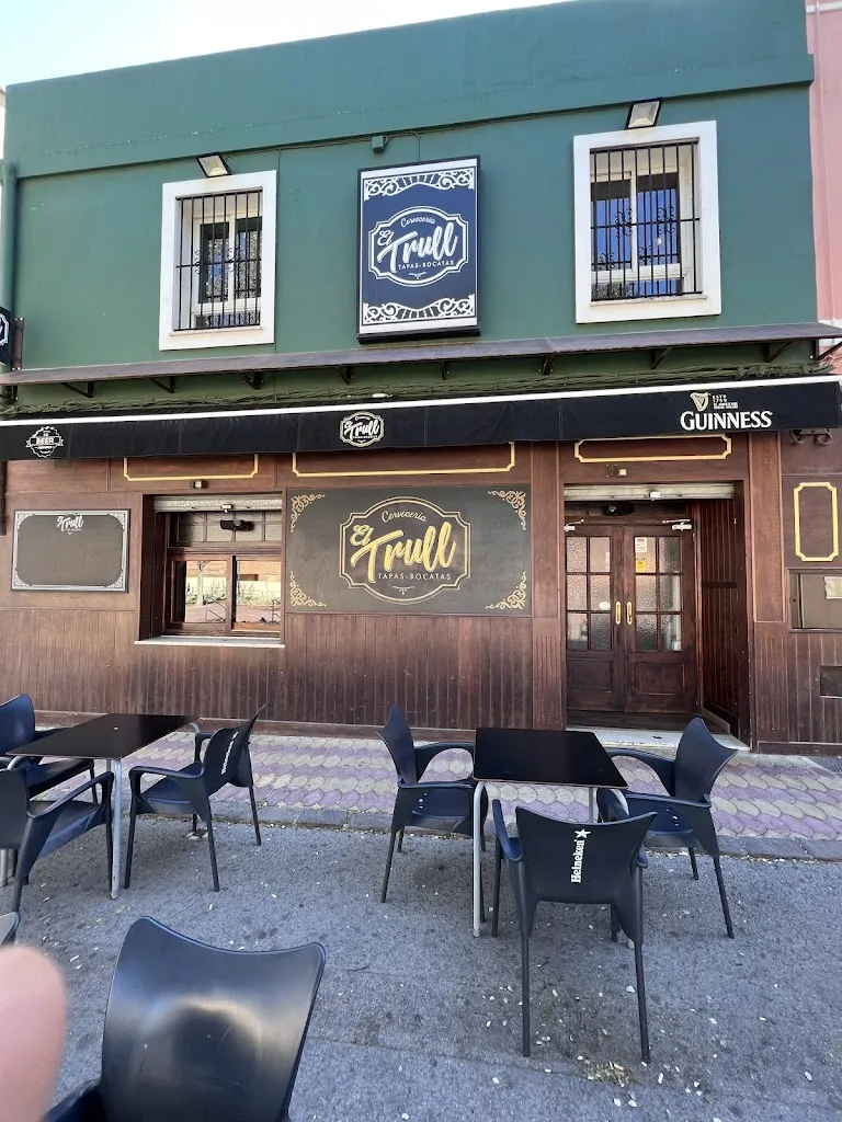 Cerveceria el trull restaurant in Bétera
