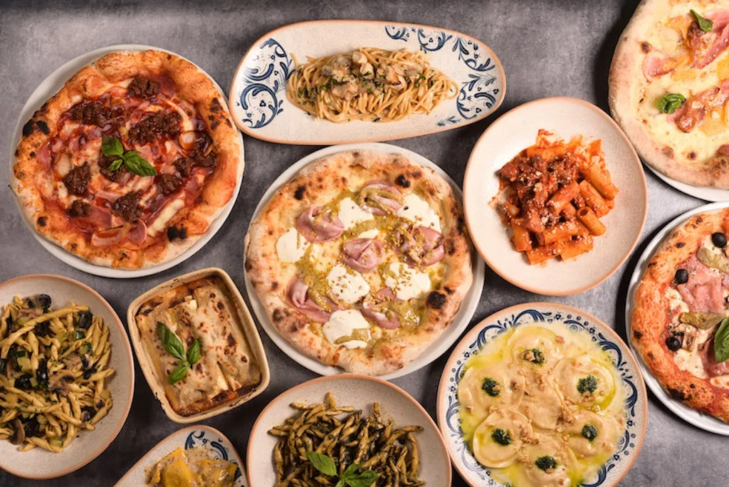 La Piazza Mas Camarena_Bétera_slider_image_2