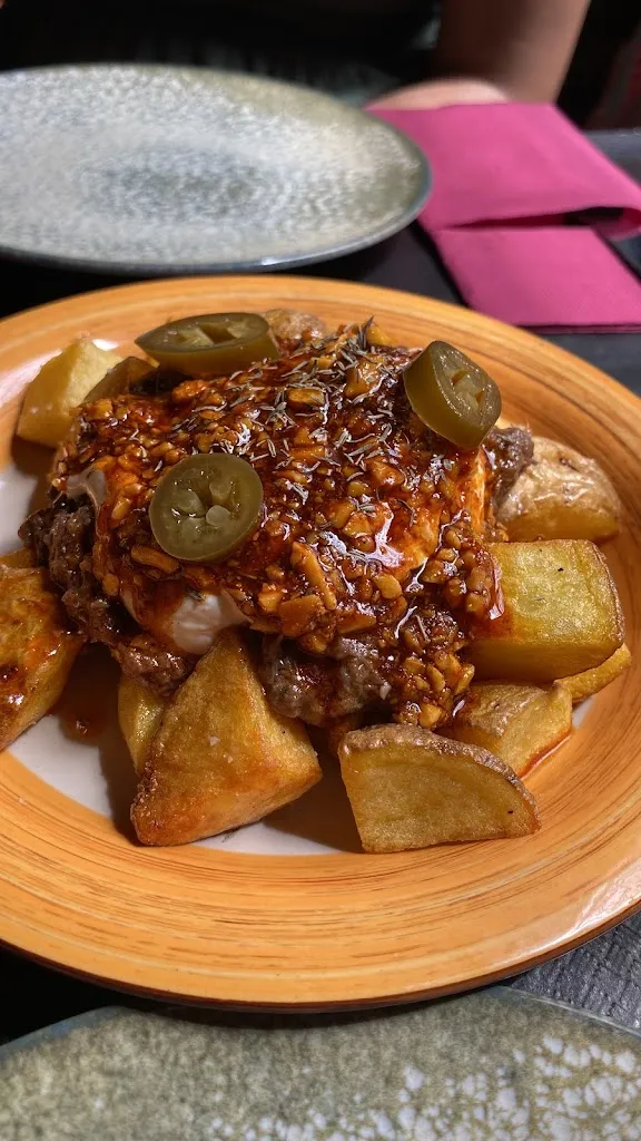 Carmelo Cotton_Bola del Gat_Burjassot_review