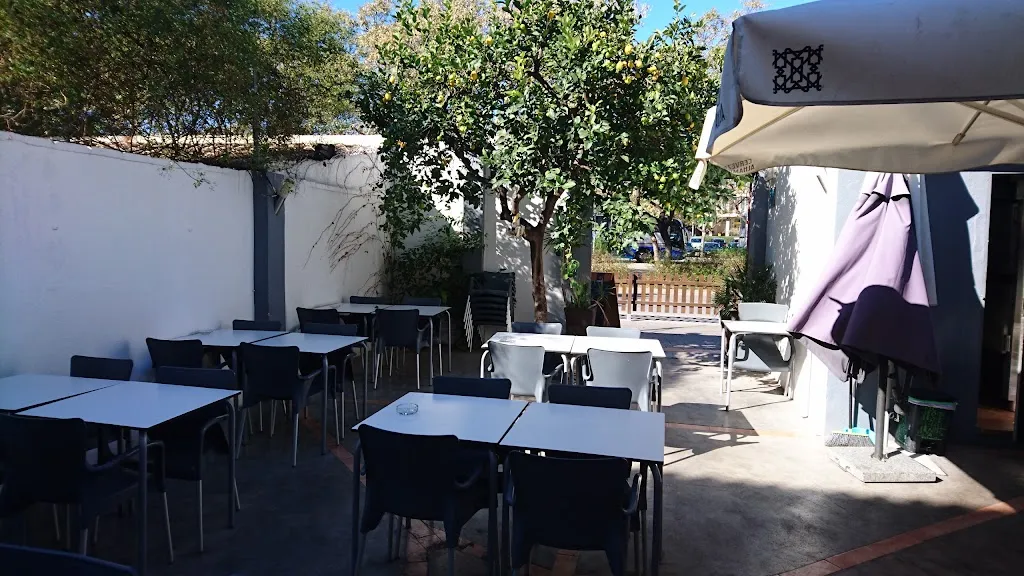 Lasmi, a la brasa restaurant in Burjassot