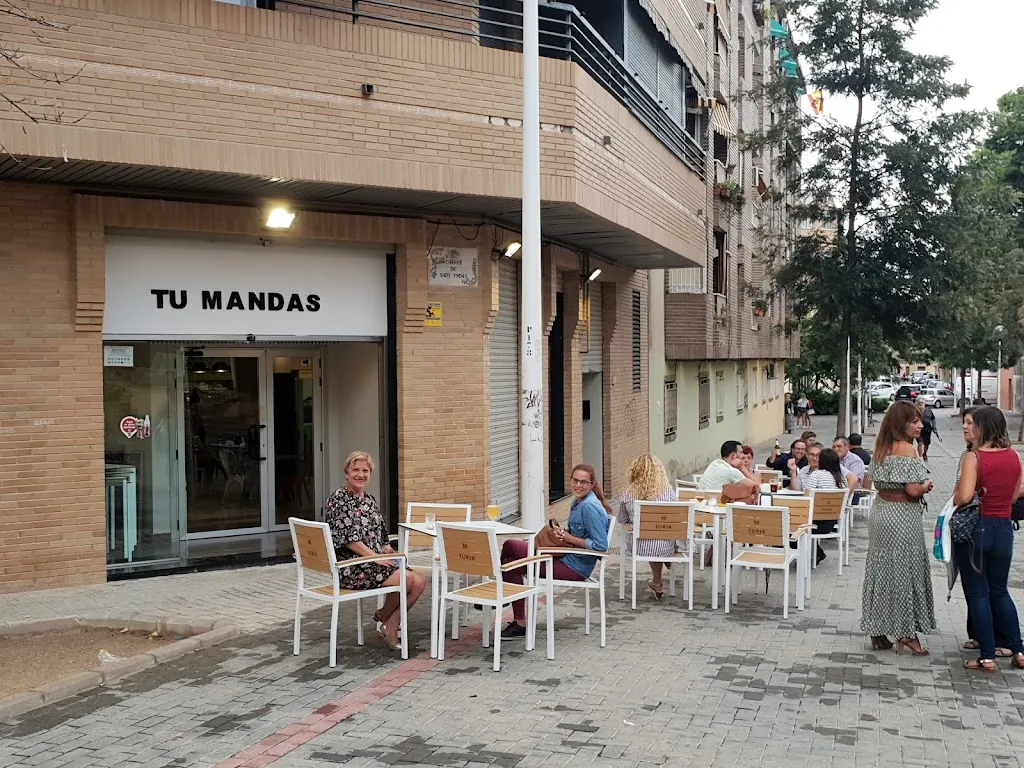 Restaurante Tu Mandas_Burjassot_slider_image_1