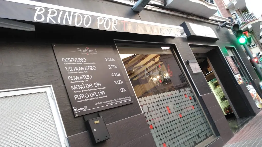 Brindo Por Ti restaurant in Burjassot
