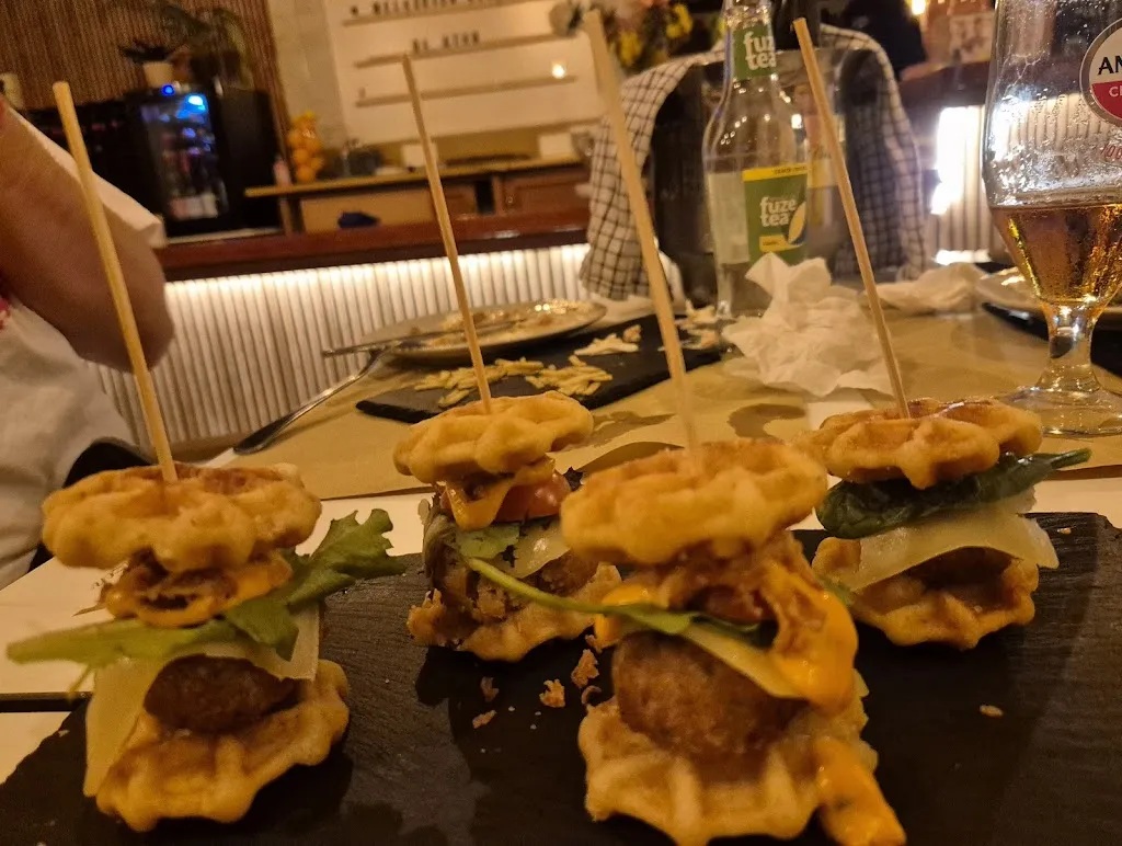 Irena Lakic_La Santa y el Baco_Burjassot_recensione