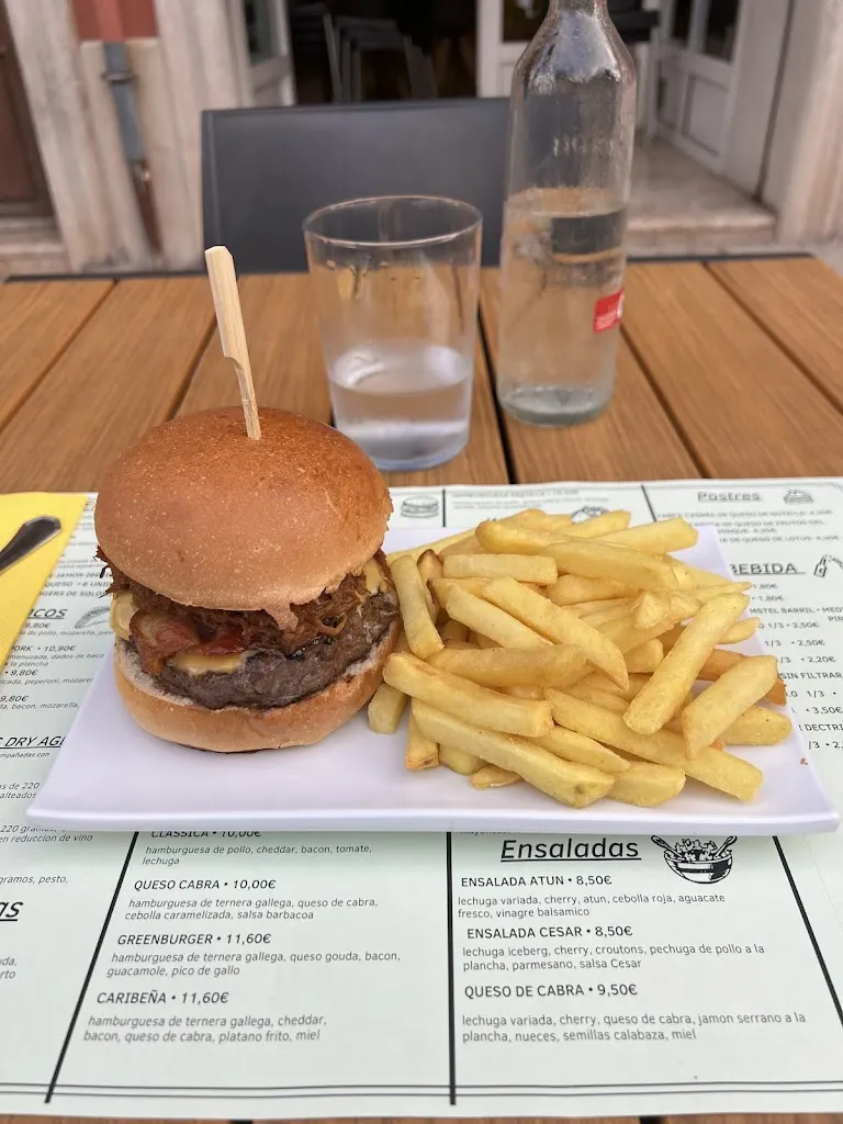 Menu_BOLA8 Burjasot_Burjassot_image_2