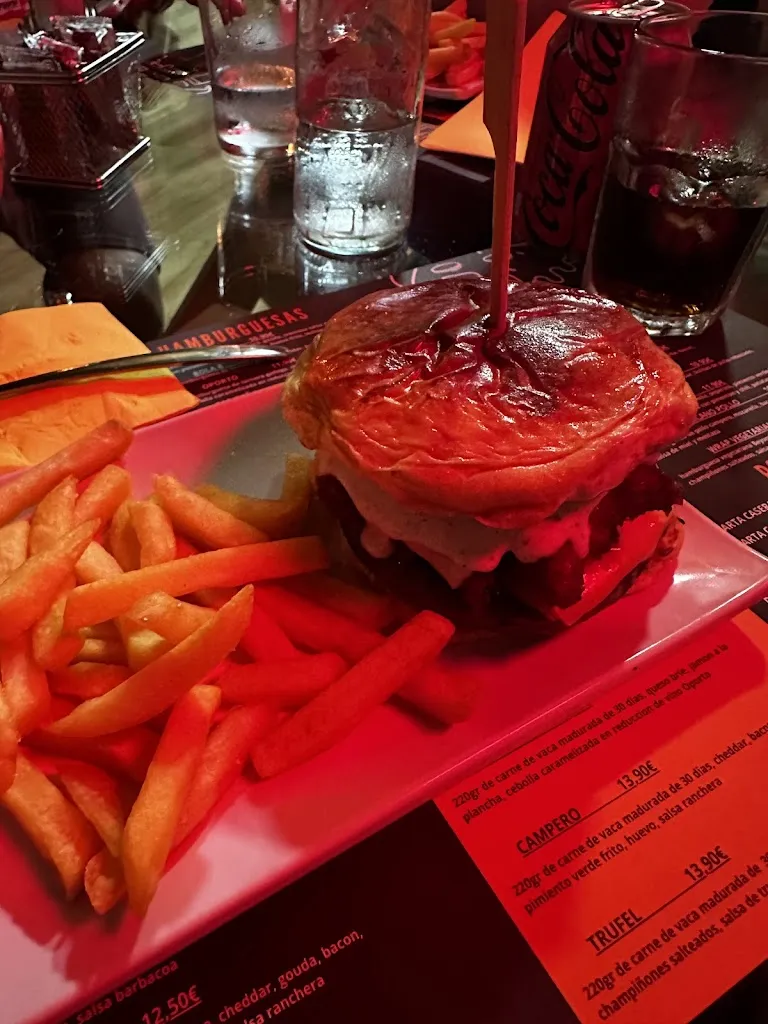 Alvaro Ruiz Ruiz_BOLA8 Burjasot_Burjassot_review