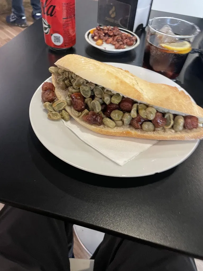 Cleo`S_Burjassot_slider_image_3