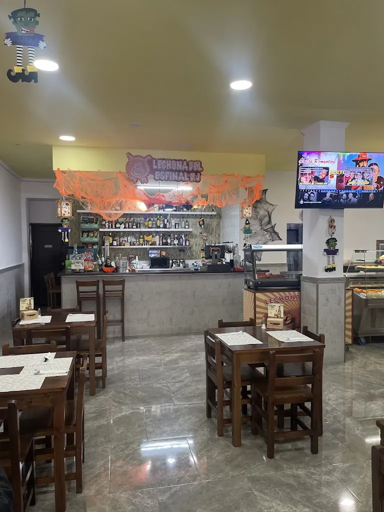 Felipe Buitrago_LECHONA DEL ESPINAL D.J. BAR RESTAURANTE_Burjassot_recensione