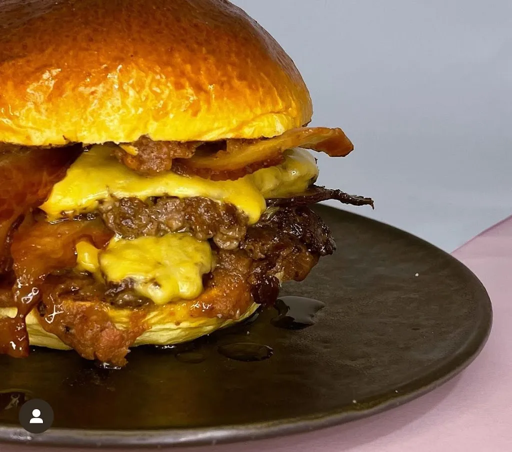 Troy Burger - Smash Burger Burjassot_Burjassot_slider_image_1