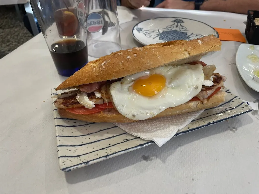 Aimar Ruiz larrosa_Bar restaurante Gallardo 2_Burjassot_review