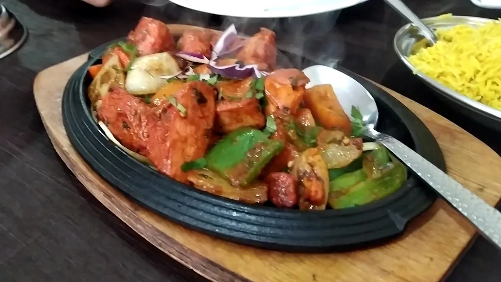 CURRYPIZZA INDIAN RESTAURANT_Burriana_slider_image_2