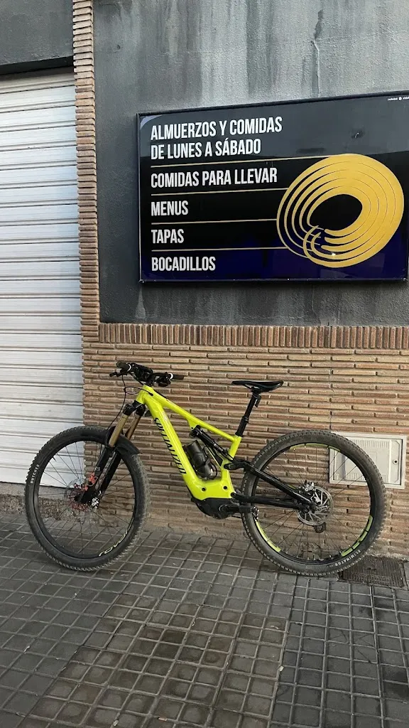 Damian Casas Garcia_Bar-Restaurante Ronda_Burriana_Bewertung