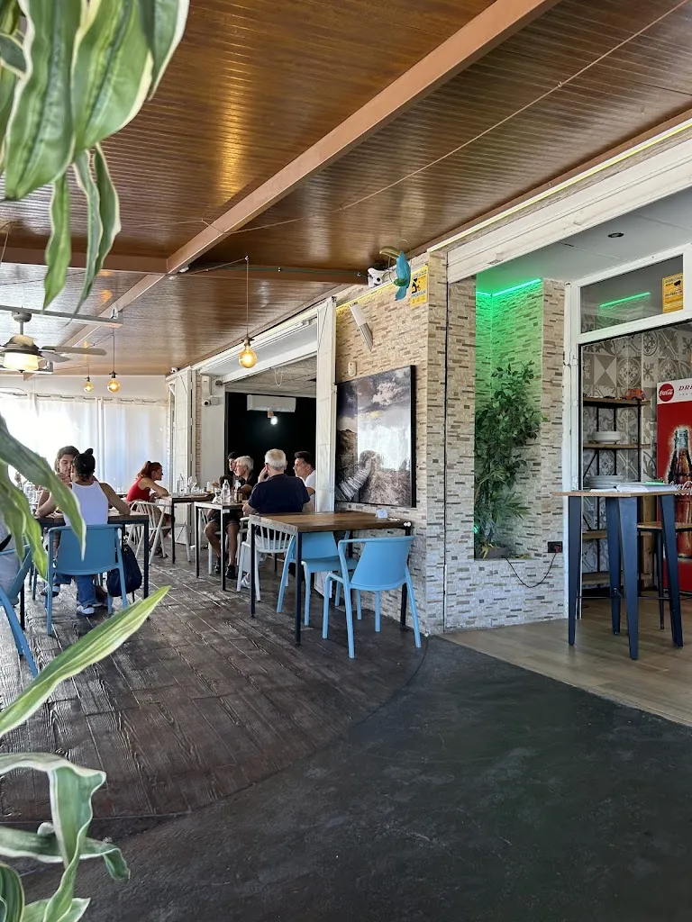 Briza cocina mediterránea restaurant in Canet d'En Berenguer