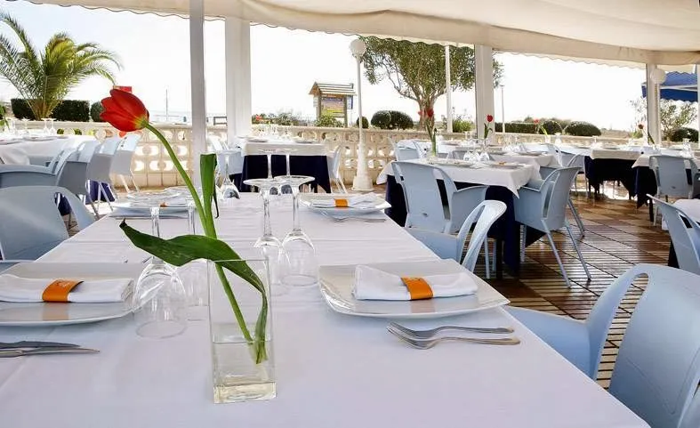 Hotel Chispa restaurant in Canet d'En Berenguer