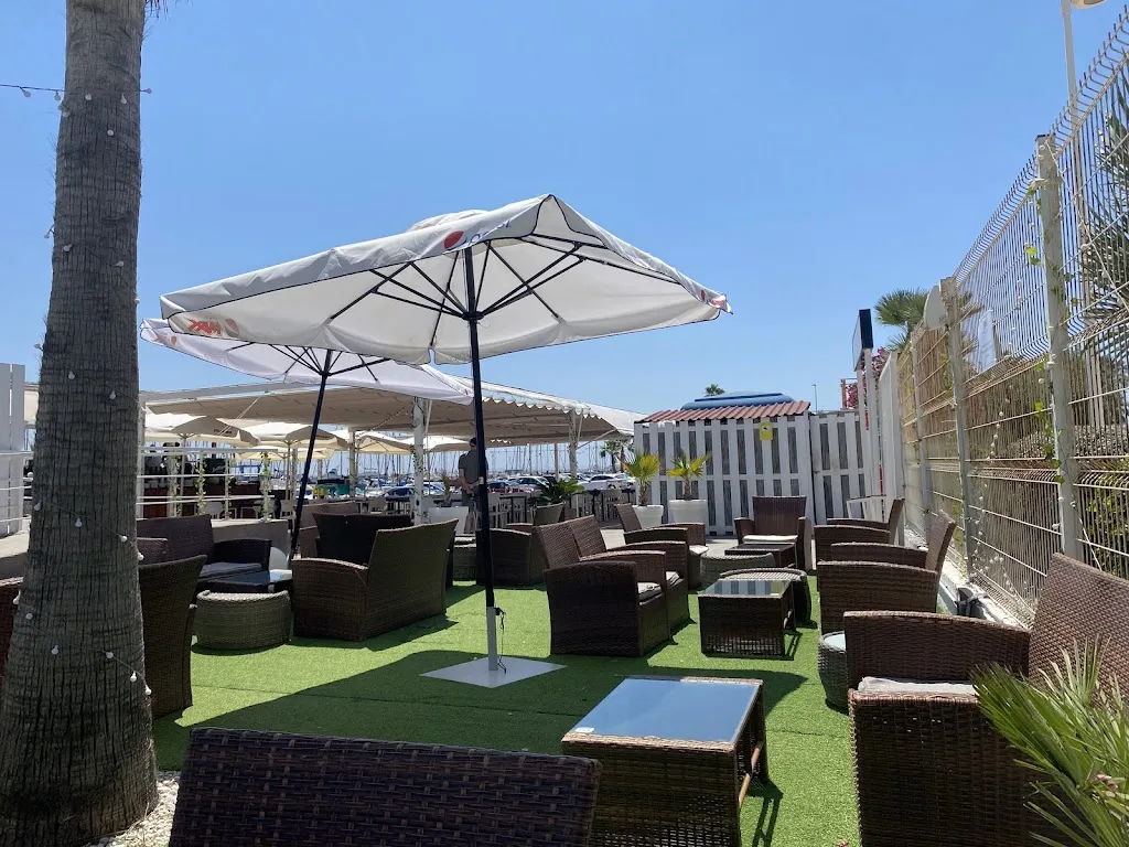 Mediterraneo Beach Club_Canet d'En Berenguer_slider_image_1