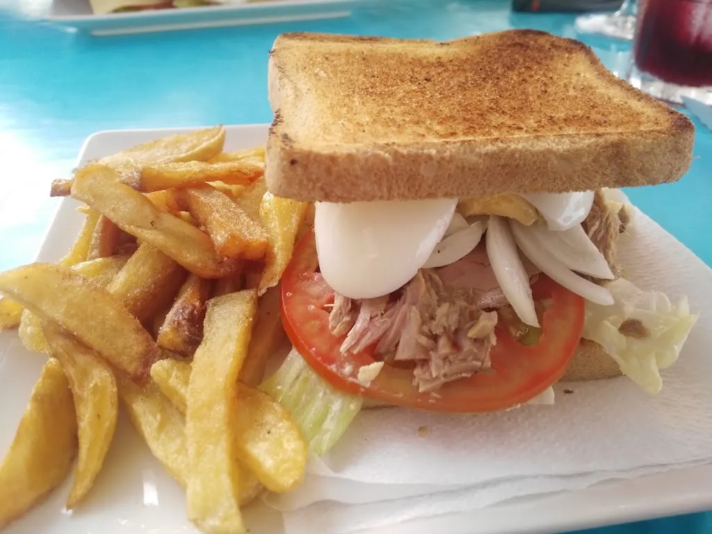 Sari Blue planet_Restaurante/Arrocería Barraqueta de Mar/Barraca Beach_Canet d'En Berenguer_review