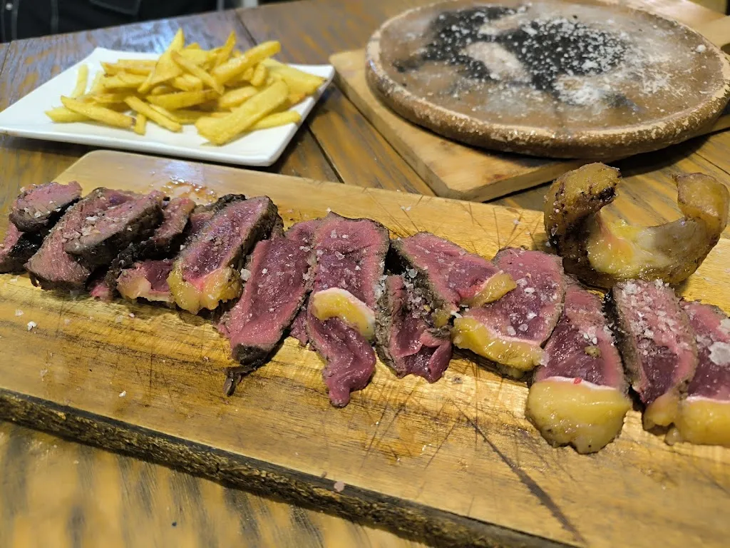 Patricia L.Y._Restaurante El Hueco_Wamba_recensione