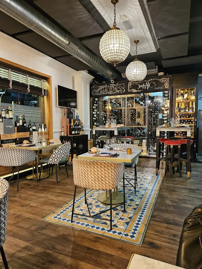 Pedro Carreiras_ATYPIKAL_Wamba_review