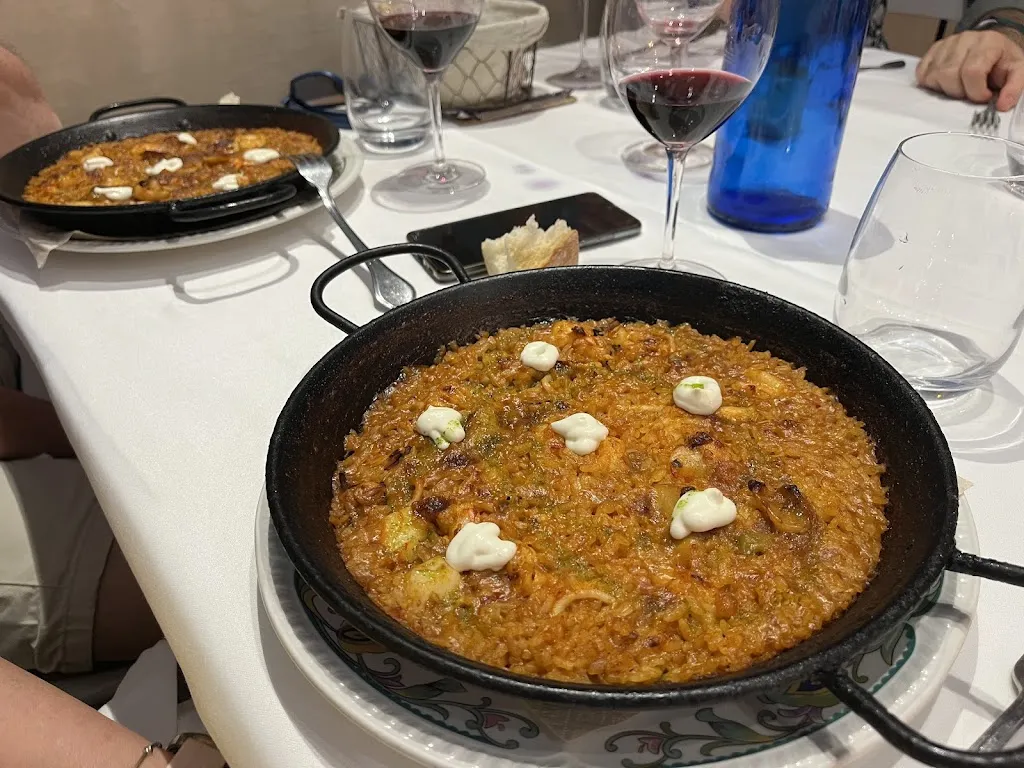 Antonio de la Red_Peral Bar_Wamba_review